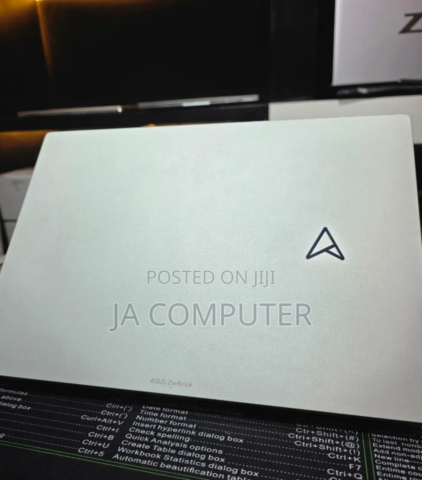 New Laptop Asus Zenbook 14 UX434 16GB Intel Core I7 SSD 512GB