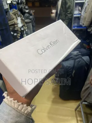 Original Stocks ካሌስዎች