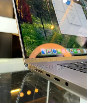 Photo - New Laptop Apple MacBook Pro 2021 M1 32GB Apple M1 Pro SSD 1T