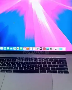 New Laptop Apple MacBook Pro 2017 16GB Intel Core I7 SSD 256GB