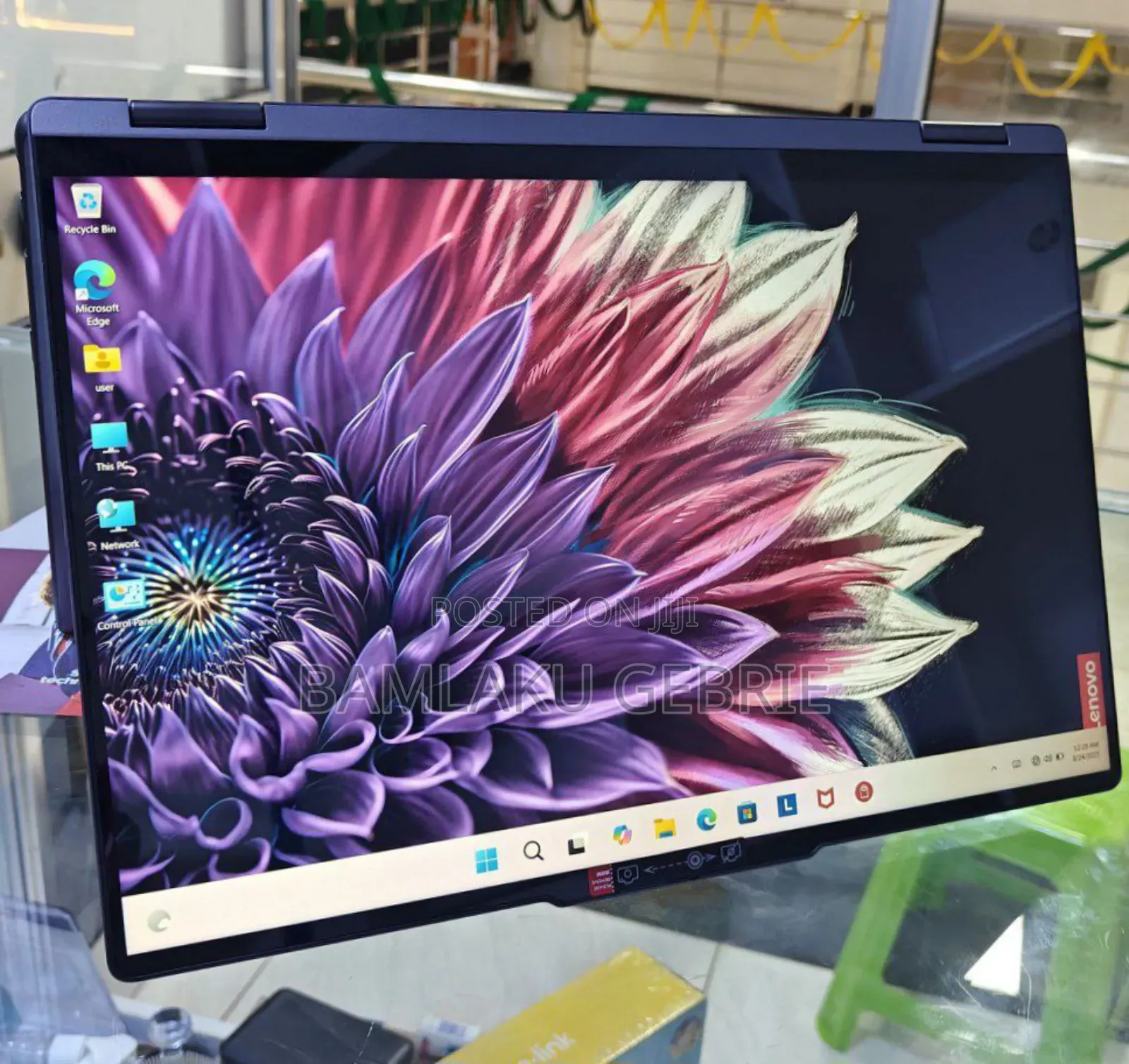 New Laptop Lenovo Yoga 7i 16GB Intel Core Ultra 7 SSD 1T