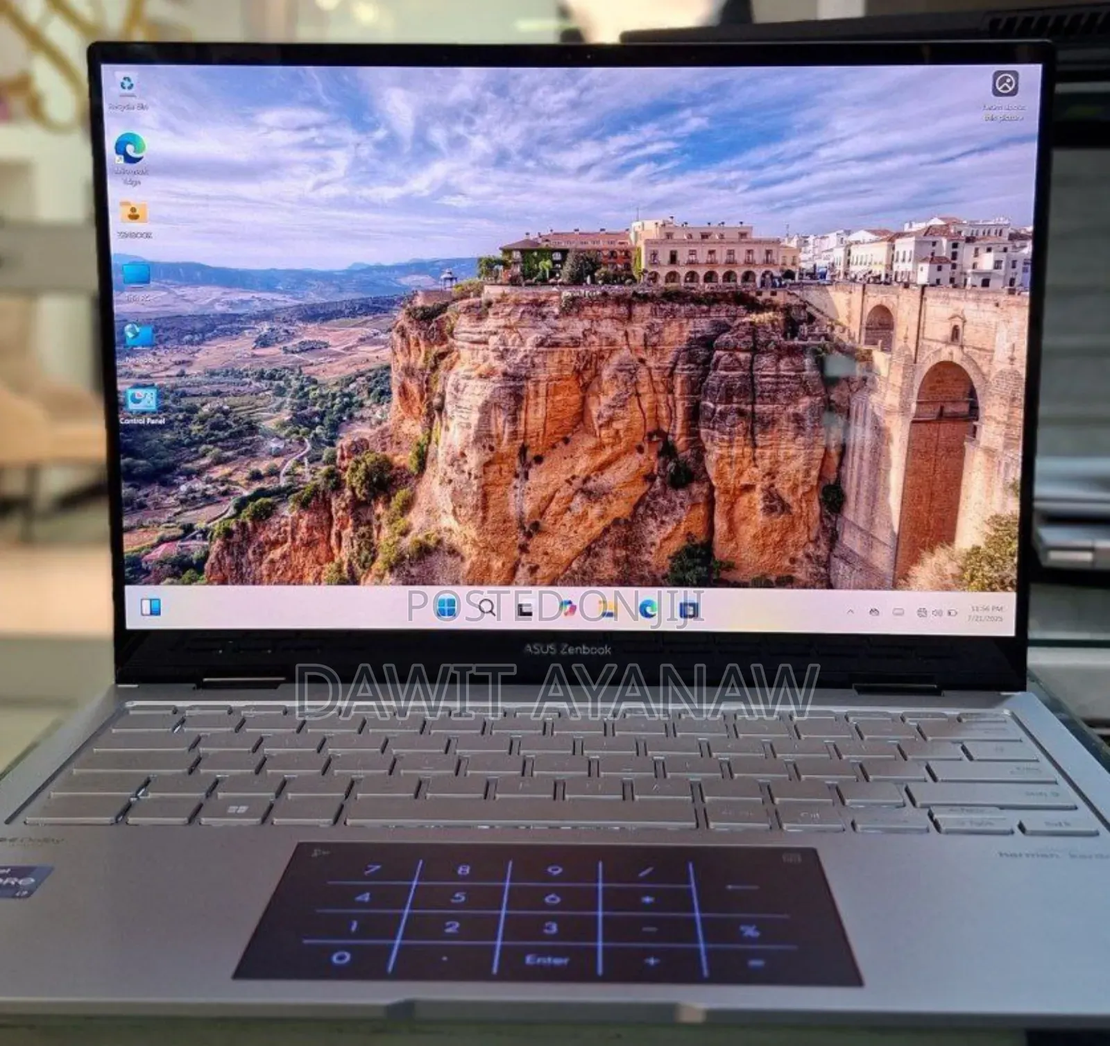 New Laptop Asus 16GB Intel Core I7 SSD 1T