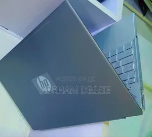 New Laptop HP Pavilion 15 8GB Intel Core I5 SSD 128GB