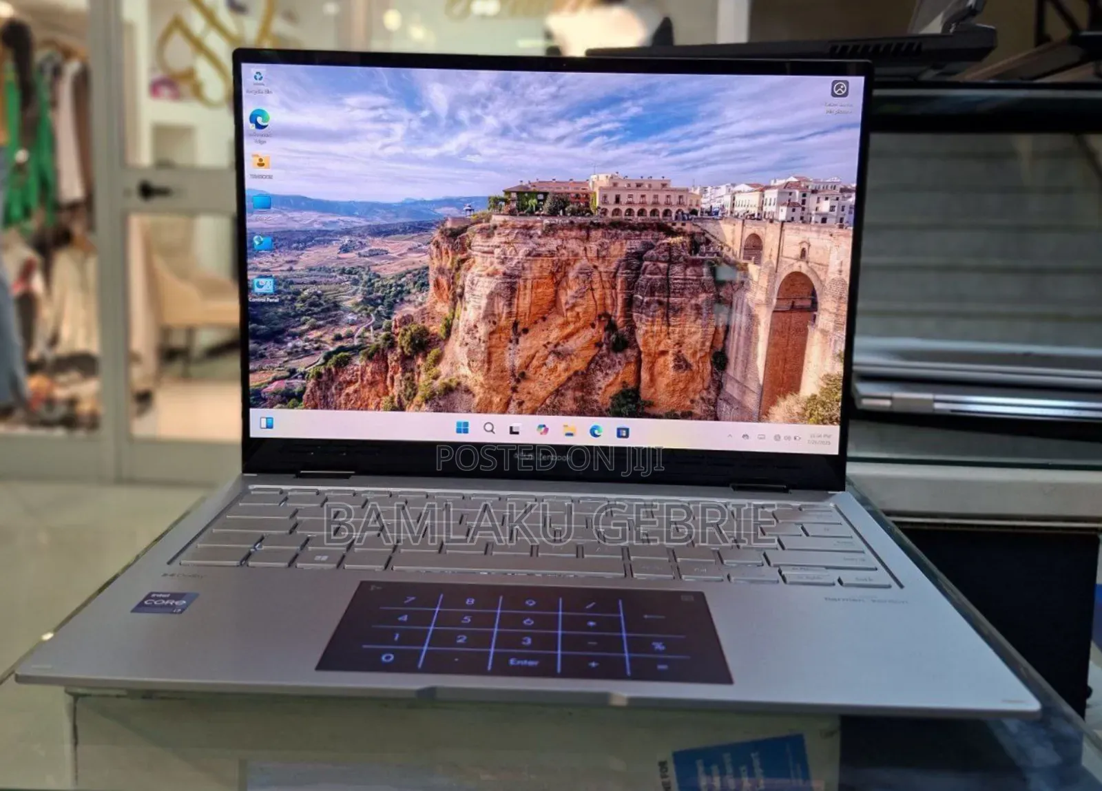 New Laptop Asus Zenbook 14 UX434 16GB Intel Core I7 SSD 512GB