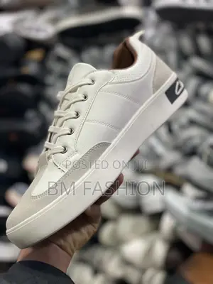 Clarks Flat White Mens Classic Shoes