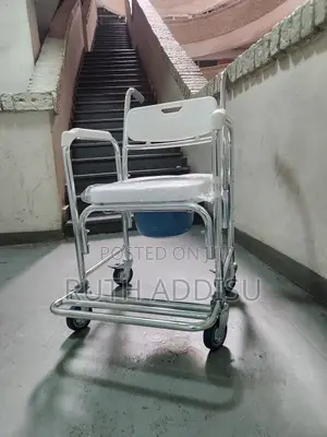 Photo - Wheelchair重要wheelchair晉書wheelchair贊助toilet Wheelchair无大commode New