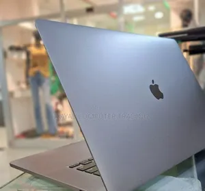 New Laptop Apple MacBook Pro 2019 32GB Intel Core I9 SSD 512GB