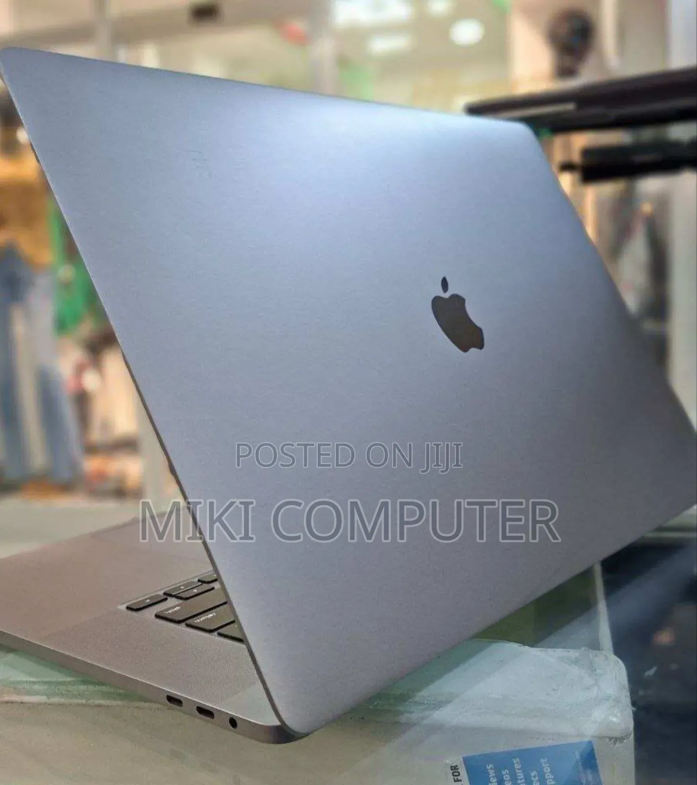 New Laptop Apple MacBook Pro 2019 32GB Intel Core i9 SSD 512GB
