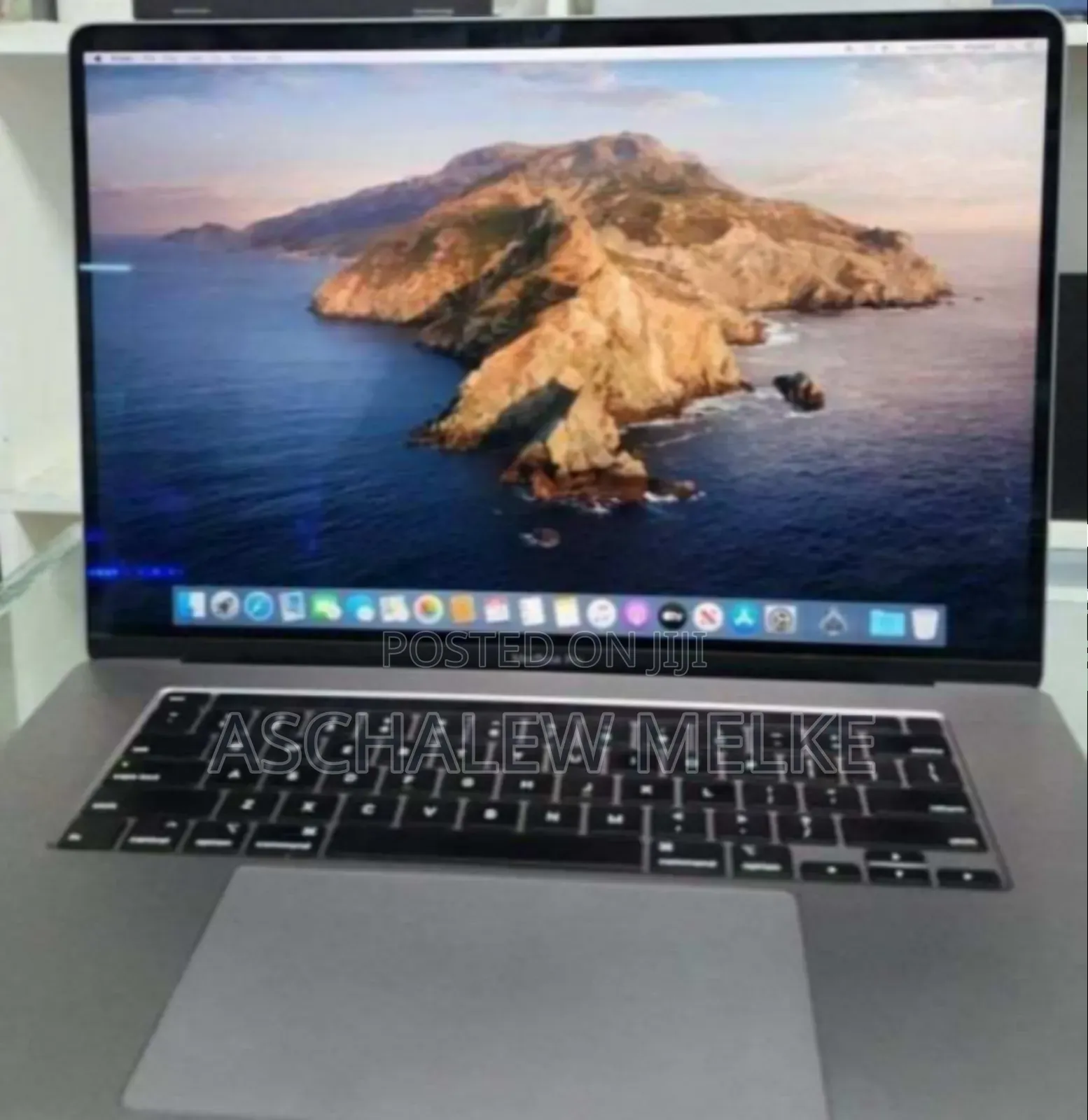 New Laptop Apple MacBook Pro 2019 32GB Intel Core I9 SSD 512GB