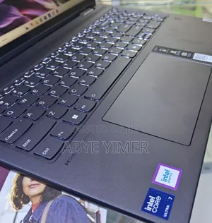 New Laptop Lenovo Yoga 7i 16GB Intel Core Ultra 7 SSD 1T