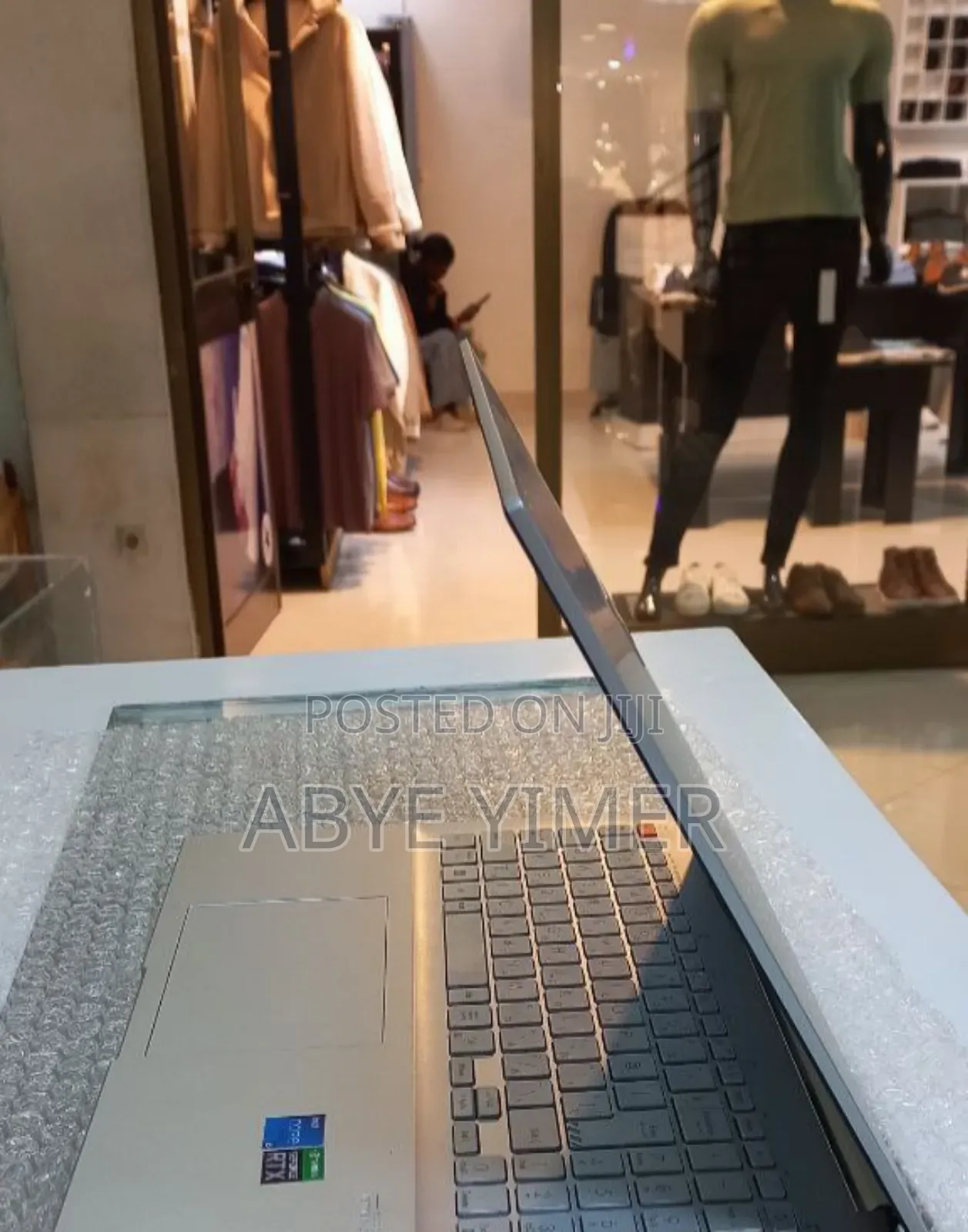 New Laptop Asus VivoBook 15 X505BA 16GB Intel Core I5 SSD 512GB