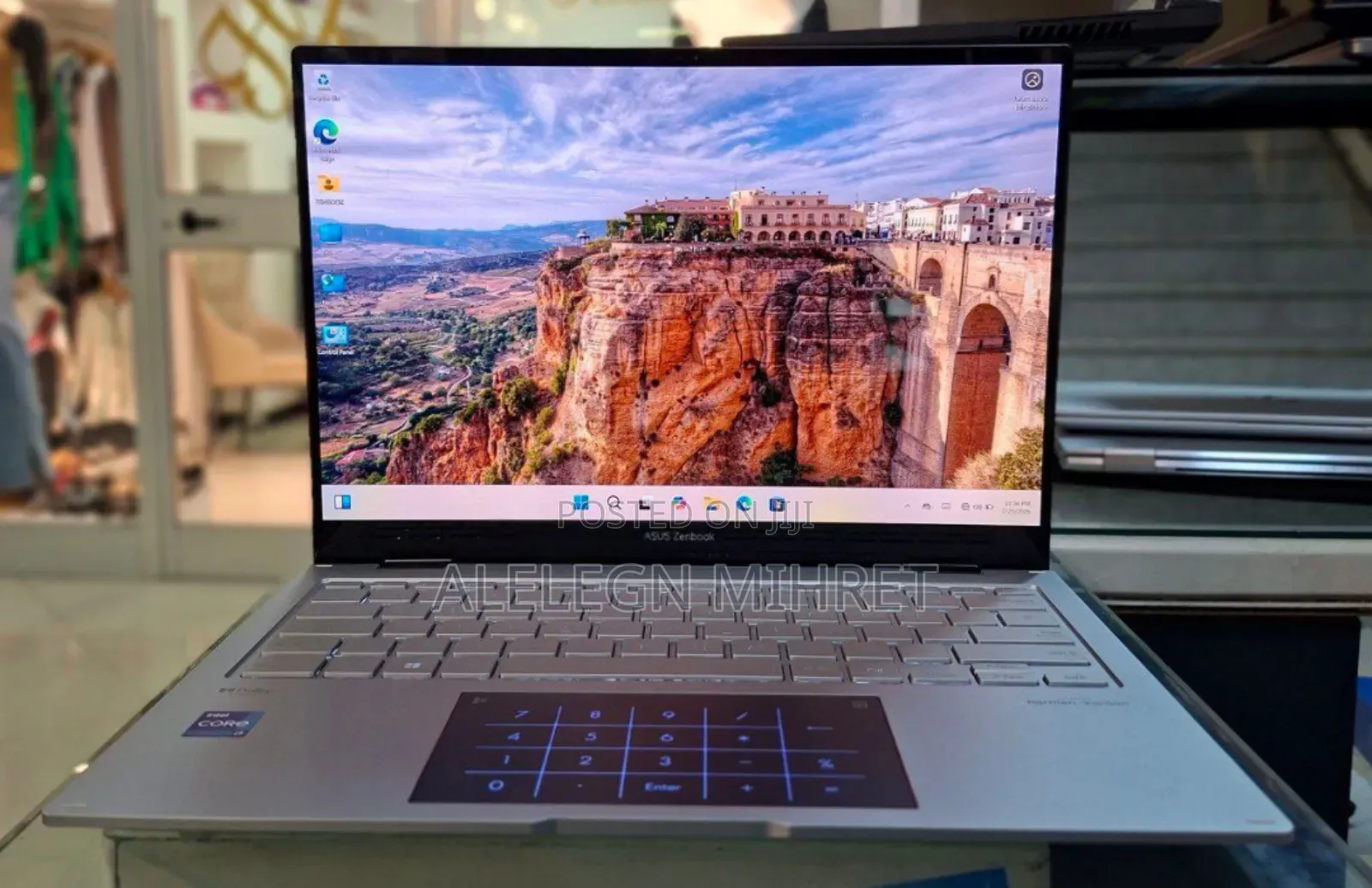 New Laptop Asus ZenBook Flip 14 UX461UA 16GB Intel Core I7 SSD 1T