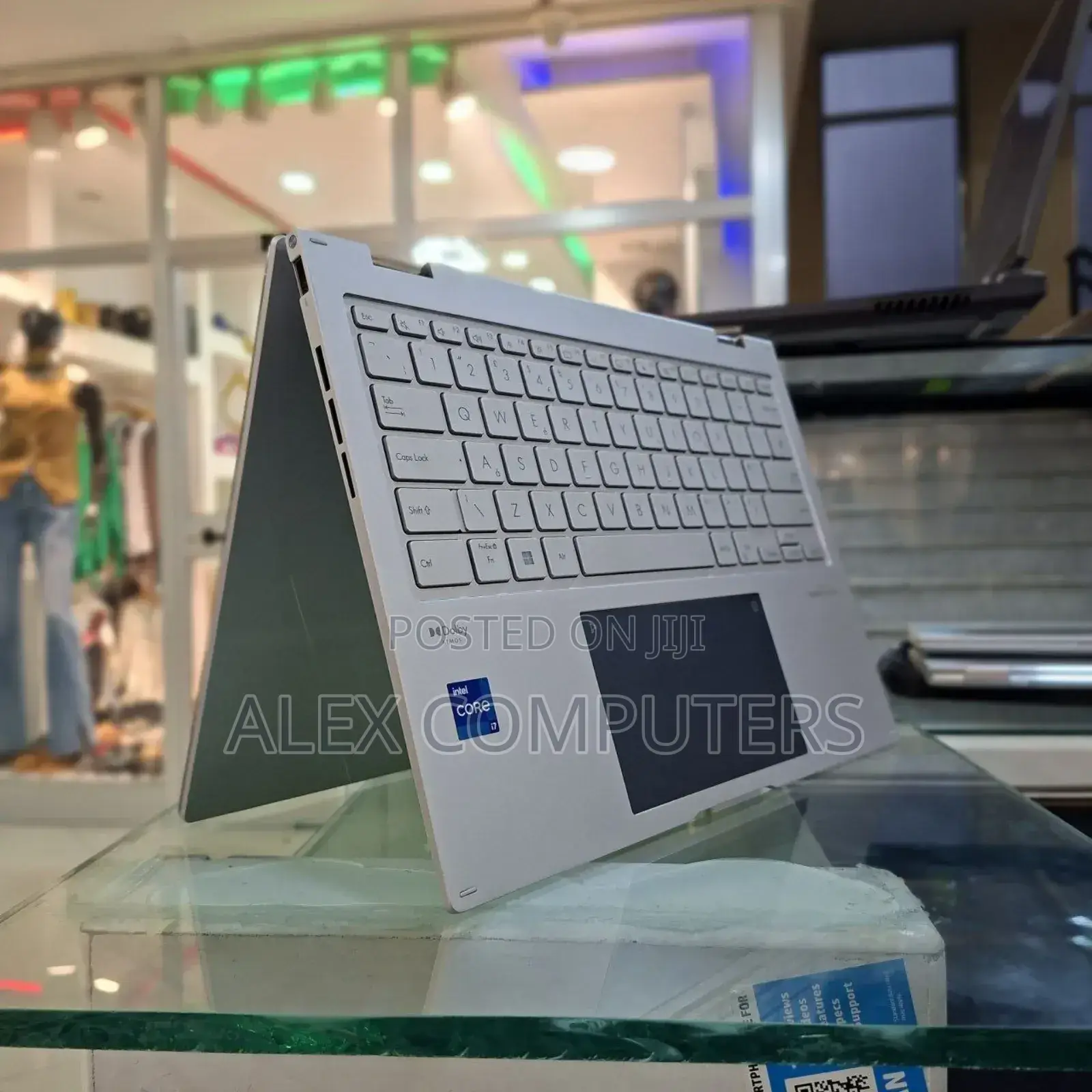 New Laptop Asus ZenBook Flip 14 UX461UA 16GB Intel Core I7 SSD 1T