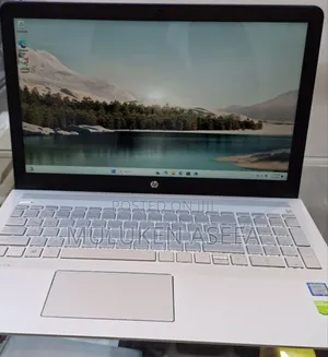 New Laptop HP Pavilion 15 8GB Intel Core I7 SSD 1T