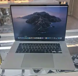 New Laptop Apple MacBook Pro 2019 16GB Intel Core I7 SSD 512GB