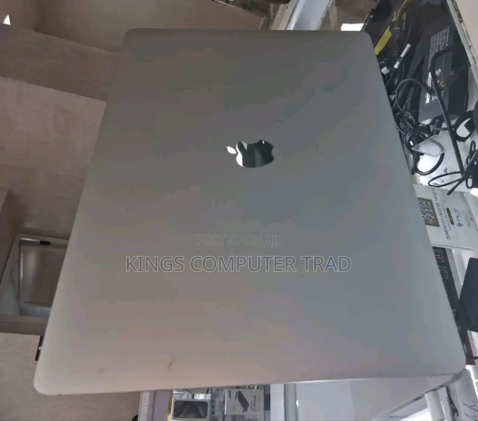 New Laptop Apple MacBook Pro 2019 16GB Intel Core I7 SSD 512GB