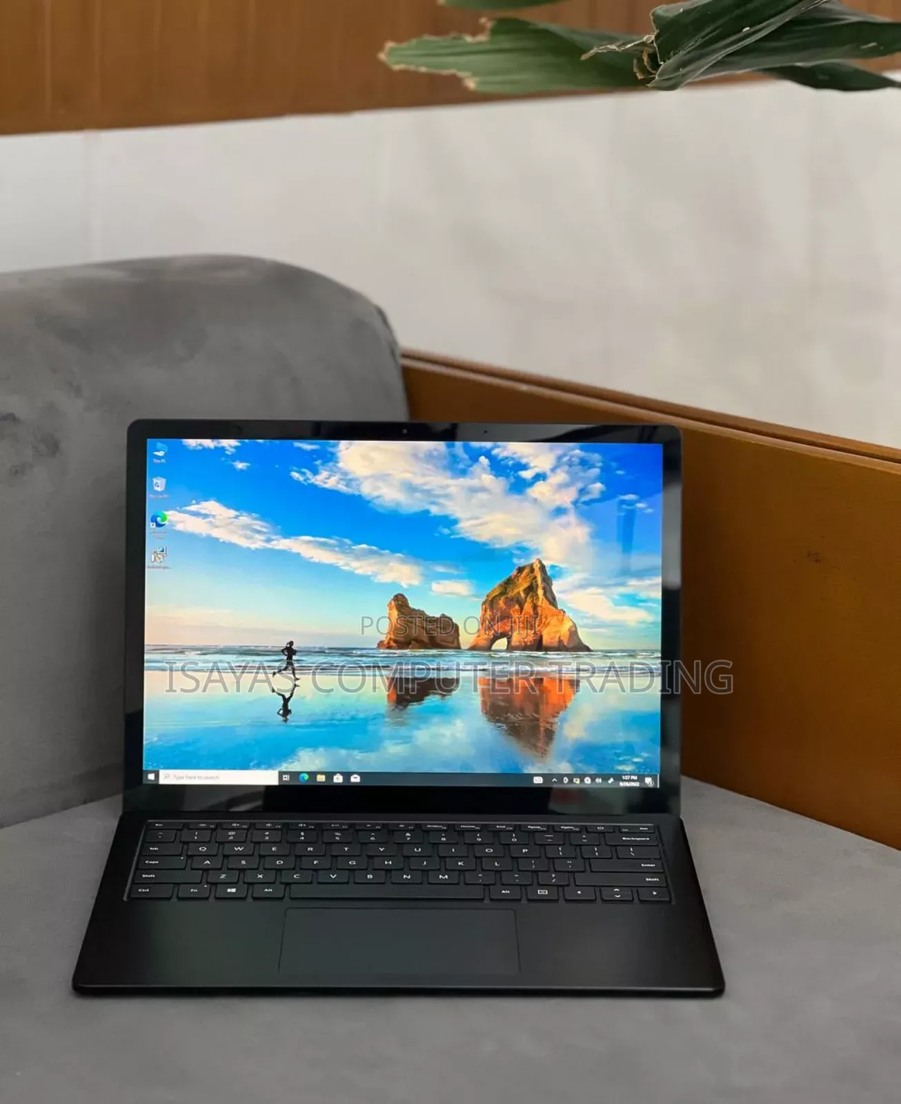 New Laptop Microsoft Surface 16GB Intel Core I7 SSD 512GB