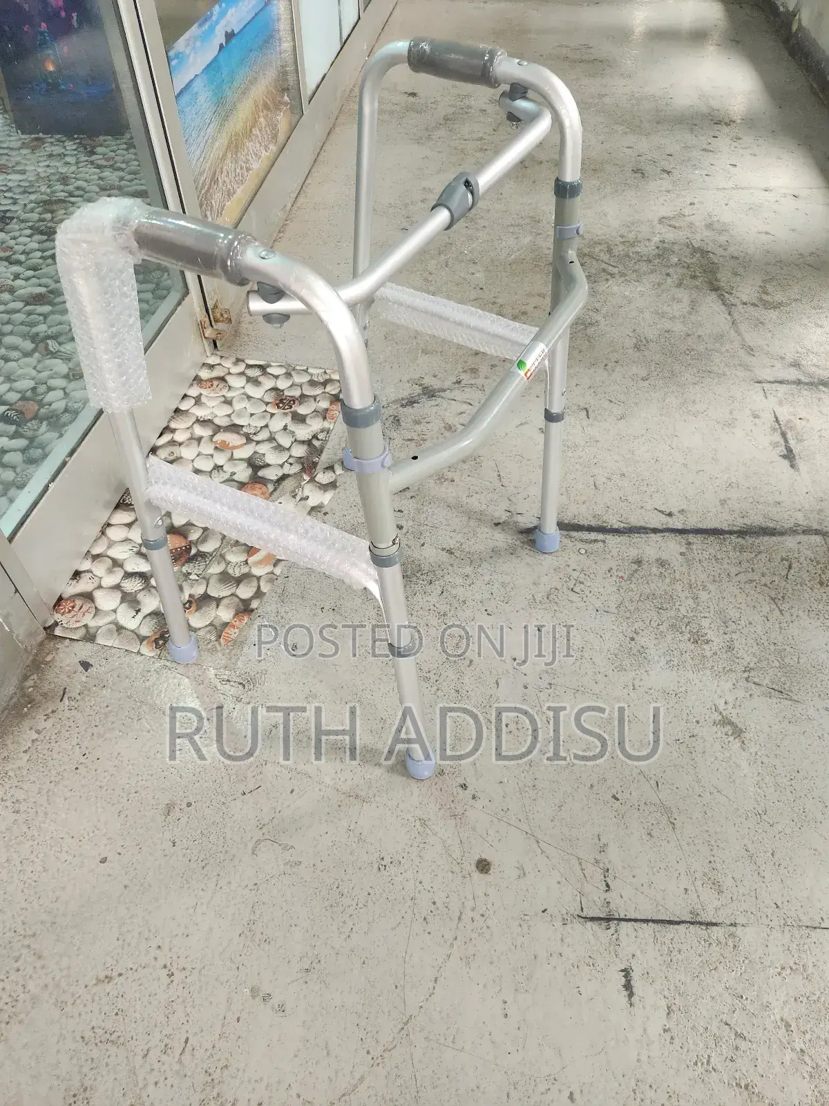 Foldable Stinlets Walker朱諾walker网我walker朱紅medical Walker雞療walker New