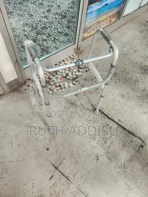 Photo - Medical Walker朱雀best Quality Walker療養walking Aid忝陳walker䐭受walker