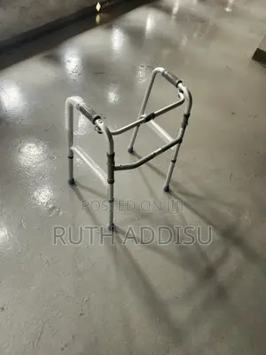 Photo - Almunium Walker朱雀medical Walker德文walker肋肉walker庫侖medical Walker