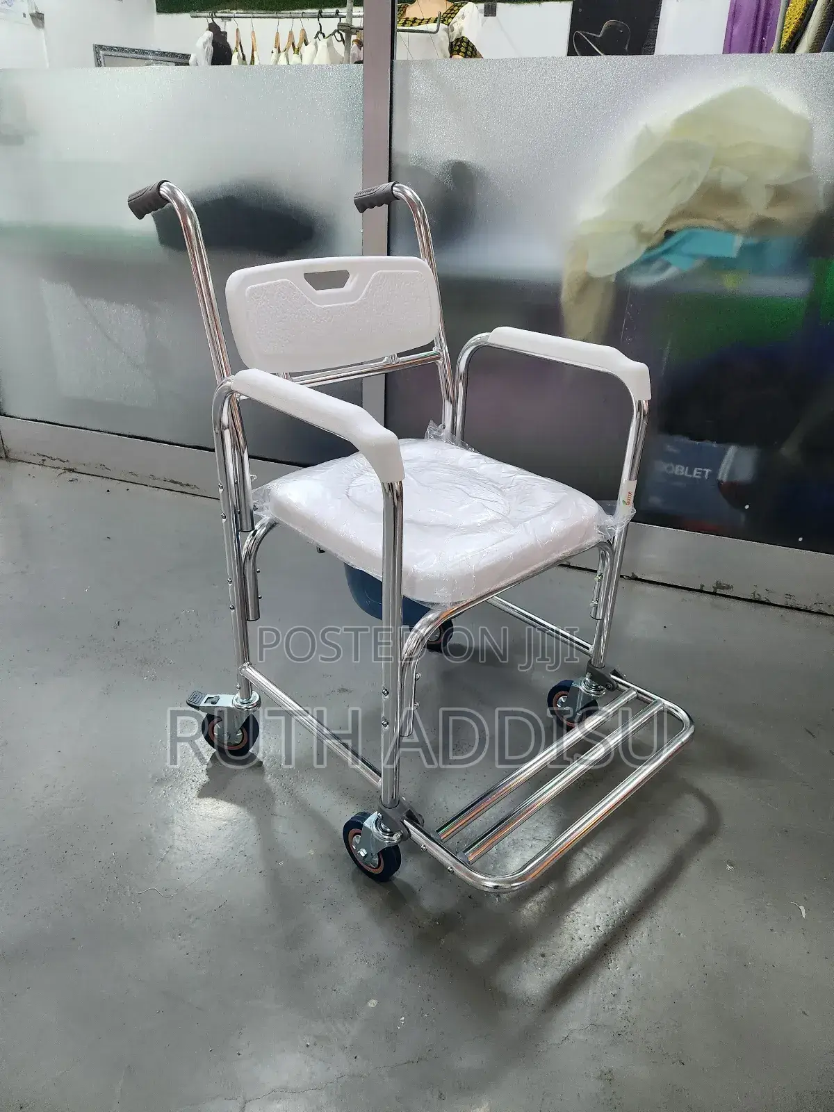 Commode Wheelchair療法toilet Wheelchair煞車wheelchair腕骨commode Wheelchair