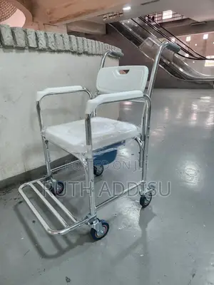 Toilet Wheelchair䐭受commode Wheelchair忝你poty Wheelchair肋肉wheelchair New