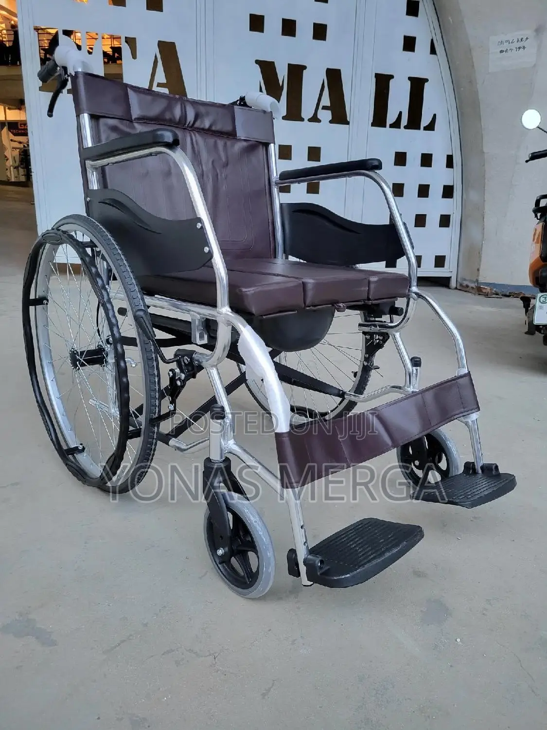 Toilet Wheelchair屾陵leather Laminated Wheelchair፹殮wheelchair