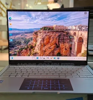 New Laptop Asus Zenbook 14 UX434 16GB Intel Core I7 SSD 1T