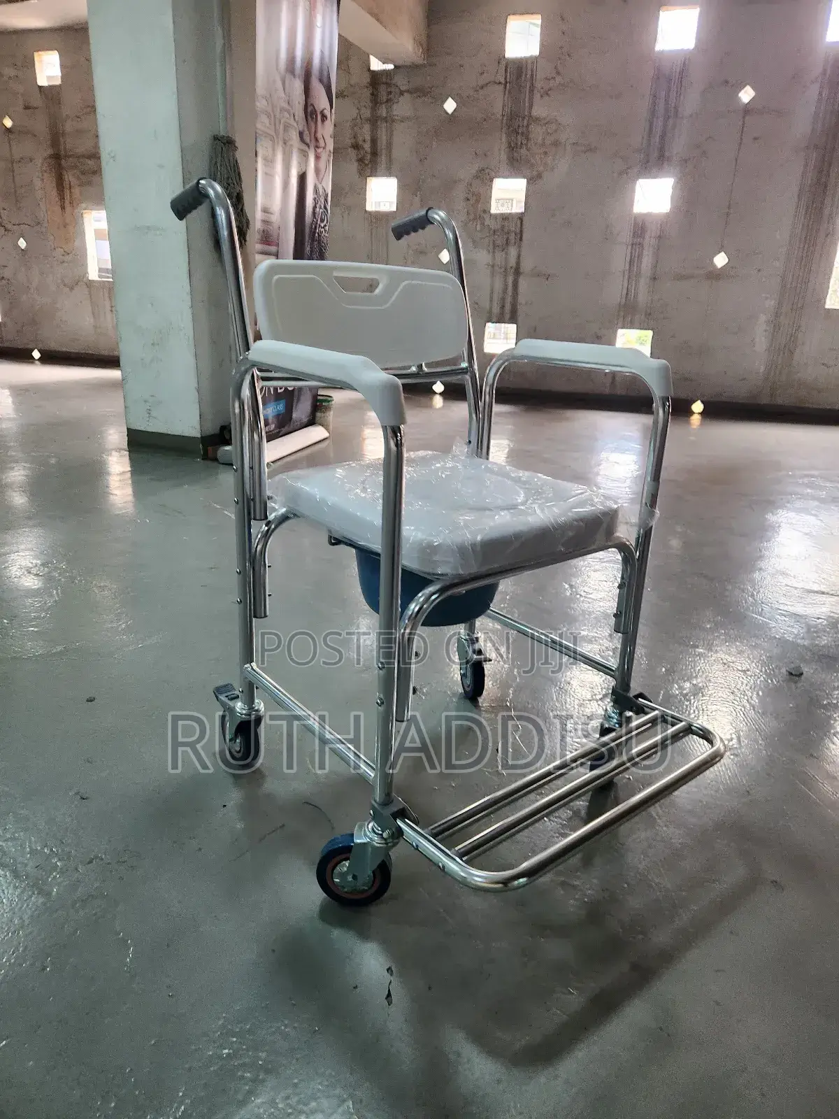 Wheelchair憨我wheelchair乏人toilet Wheelchair吞噬wheelchair Commode New