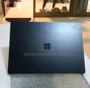 New Laptop Microsoft Surface 16GB Intel Core I7 SSD 512GB
