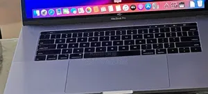 New Laptop Apple MacBook Pro 2019 32GB Intel Core I9 SSD 512GB