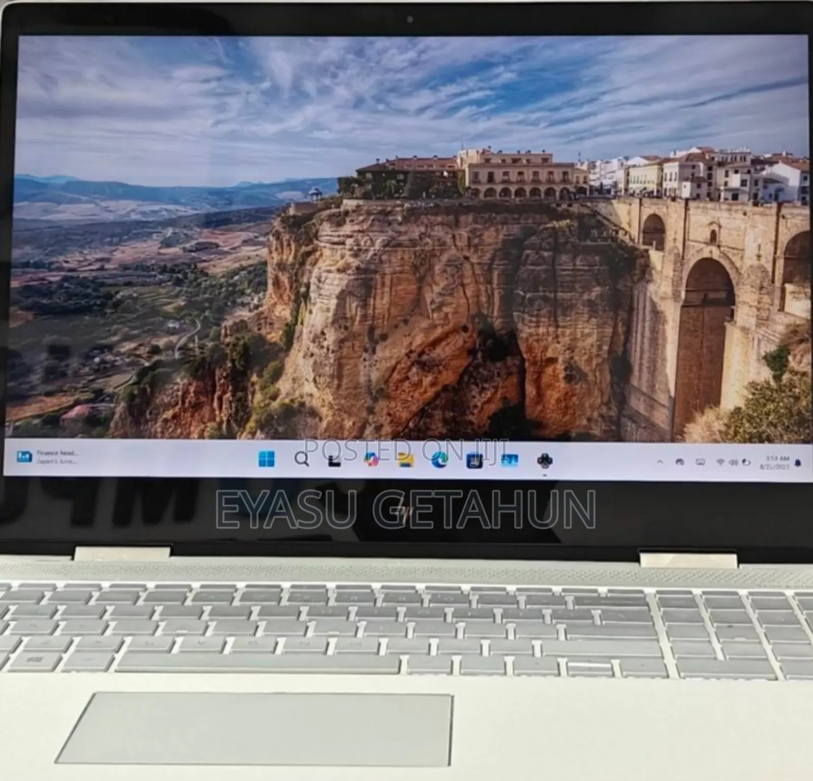 New Laptop HP Envy x360 8GB Intel Core i5 SSD 512GB