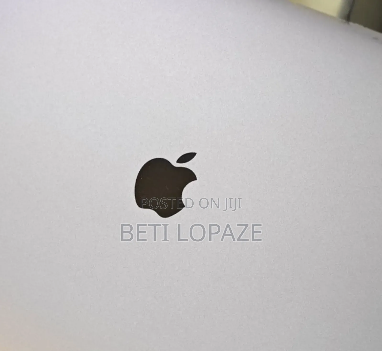 New Laptop Apple MacBook Pro 2019 32GB Intel Core I9 SSD 512GB