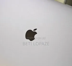 Photo - New Laptop Apple MacBook Pro 2019 32GB Intel Core I9 SSD 512GB