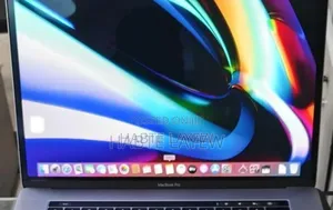 Photo - New Laptop Apple MacBook Pro 2017 32GB Intel Core i9 SSD 512GB