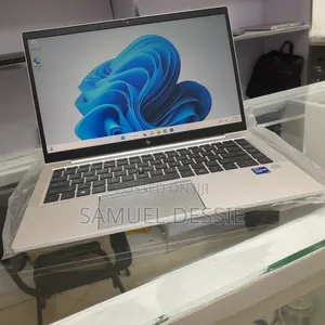 New Laptop HP EliteBook 840 G8 16GB Intel Core I7 SSD 512GB