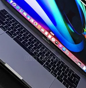 New Laptop Apple MacBook Pro 2019 32GB Intel Core I9 SSD 512GB