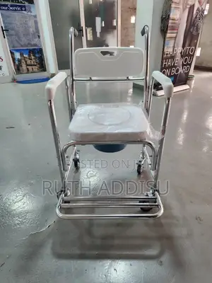 Toilet Wheelchair肋我commode Wheelchair忝你wheelchair Commode New