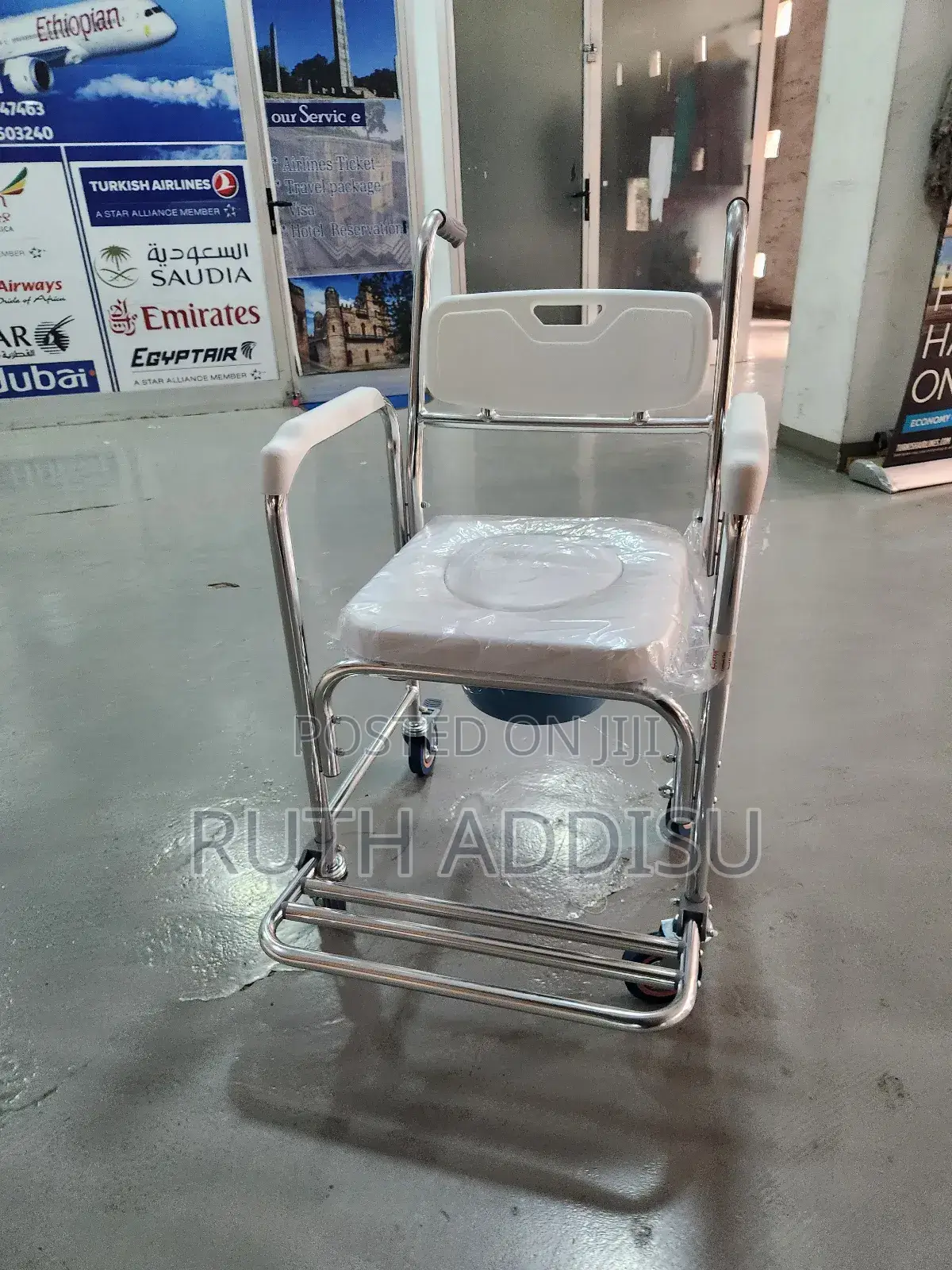 Foldable With Popo Four Wheel管制commode Wheelchair延續wheelchair Commode