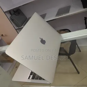 New Laptop Apple MacBook Air 2020 8GB Intel Core I5 SSD 512GB