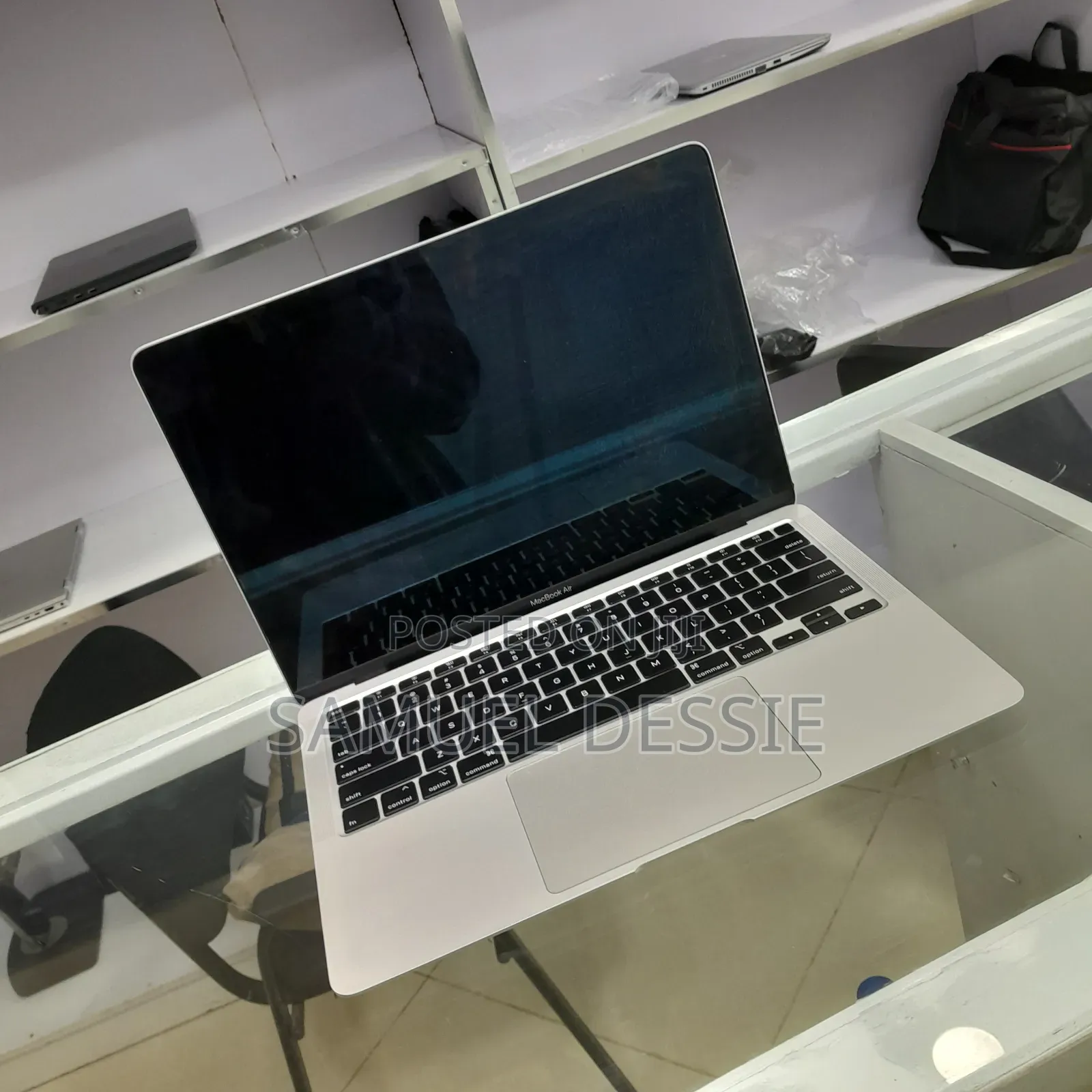 New Laptop Apple MacBook Air 2020 8GB Intel Core I5 SSD 512GB