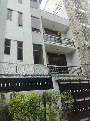 6bdrm House in 72 ካሬ ጂ+3 ቤት, Nifas Silk-Lafto for sale