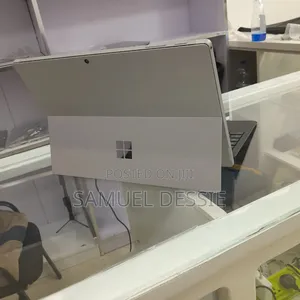 New Laptop Microsoft Surface Pro 7 16GB Intel Core I7 SSD 256GB