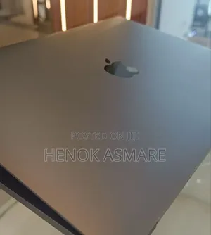 Photo - New Laptop Apple MacBook 8GB Intel Core I5 SSD 256GB