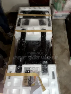 ዘመናዊ የአዉሮጳዉያን ስታንዳርድ Reebok Fr30 የመሮጫ ማሽን