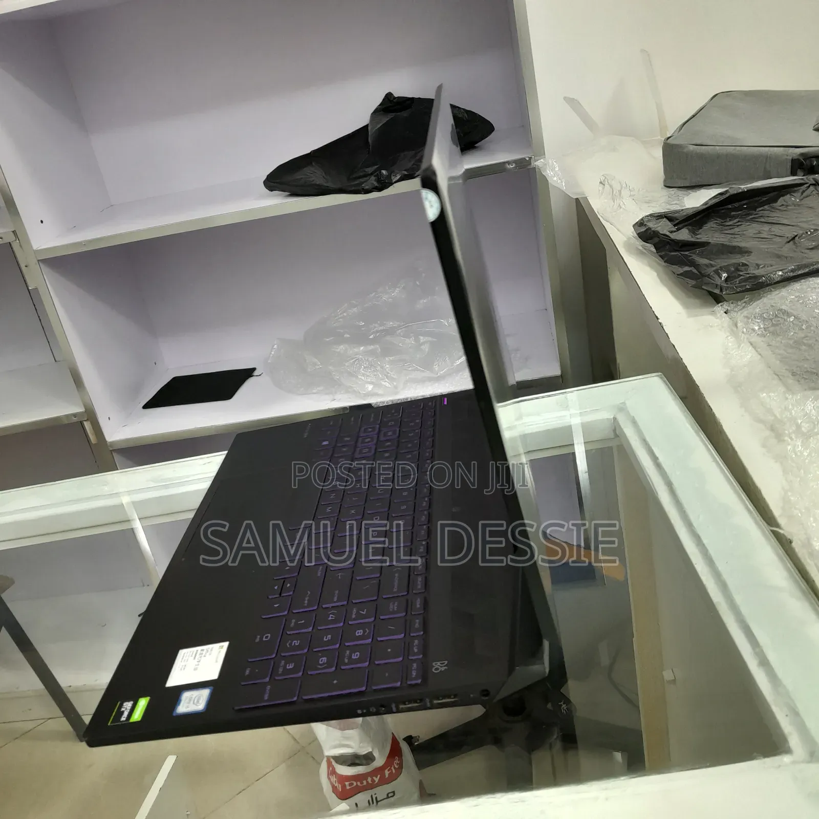 New Laptop HP Pavilion 15 8GB Intel Core i5 SSD 256GB