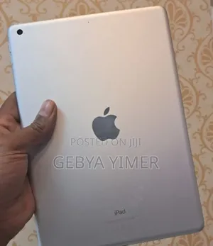 Photo - New Apple iPad 10.2 (2021) 64 GB Silver