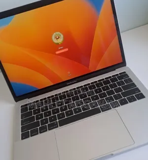 New Laptop Apple MacBook Pro 8GB Intel Core i5 SSD 128GB