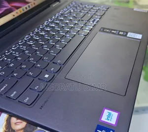 New Laptop Lenovo Yoga 7i 16GB Intel Core Ultra 7 SSD 1T