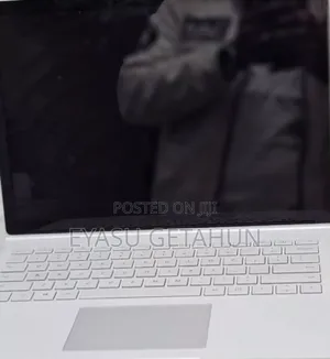 Photo - New Laptop Microsoft Surface Book 3 16GB Intel Core I7 SSD 256GB